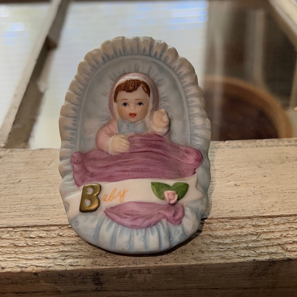 Vintage 1987 Enesco Growing Up Birthday Girl Brunette Baby in Cradle Figurine.